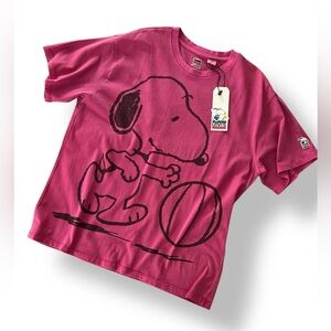 Levi & Peanuts Colab Pink Snoopy T-Shirt